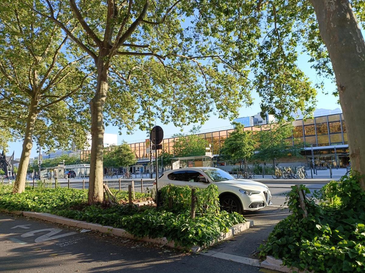 Studio A La Gare&Centre De Γκρενόμπλ Εξωτερικό φωτογραφία